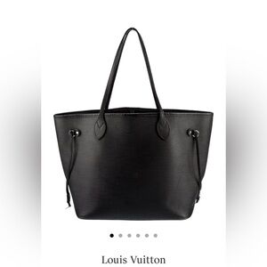 Louis Vuitton
Epi Neverfull MM